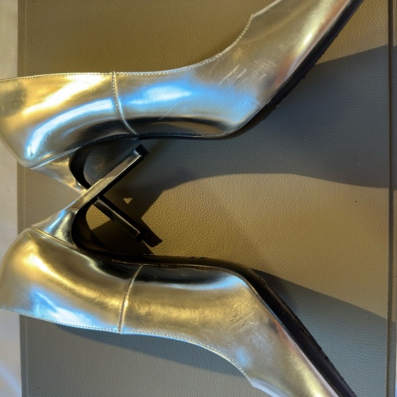 Via Spiga Silver Nikola Stiletto Heels - Picture 10 of 12